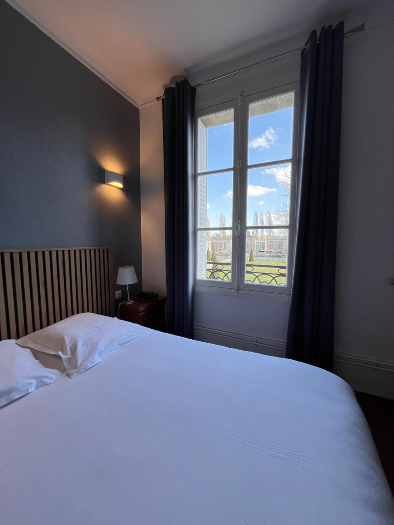 Hostellerie Le Griffon Blérancourt 外观 照片
